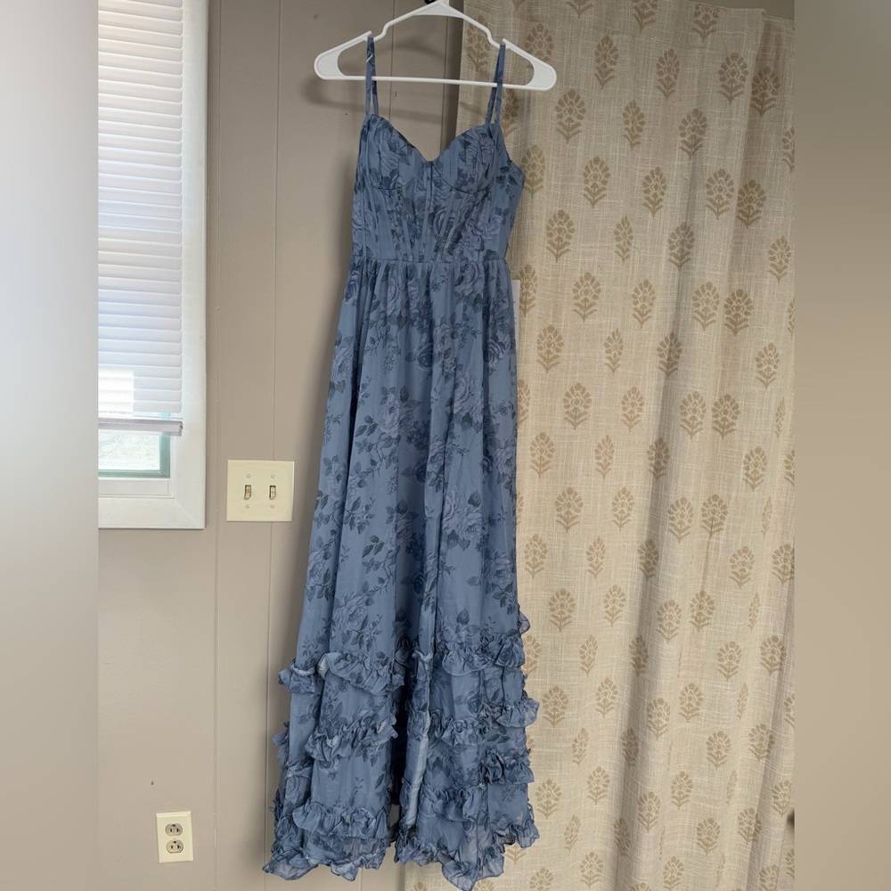 Elegant Blue Floral Maxi Dress